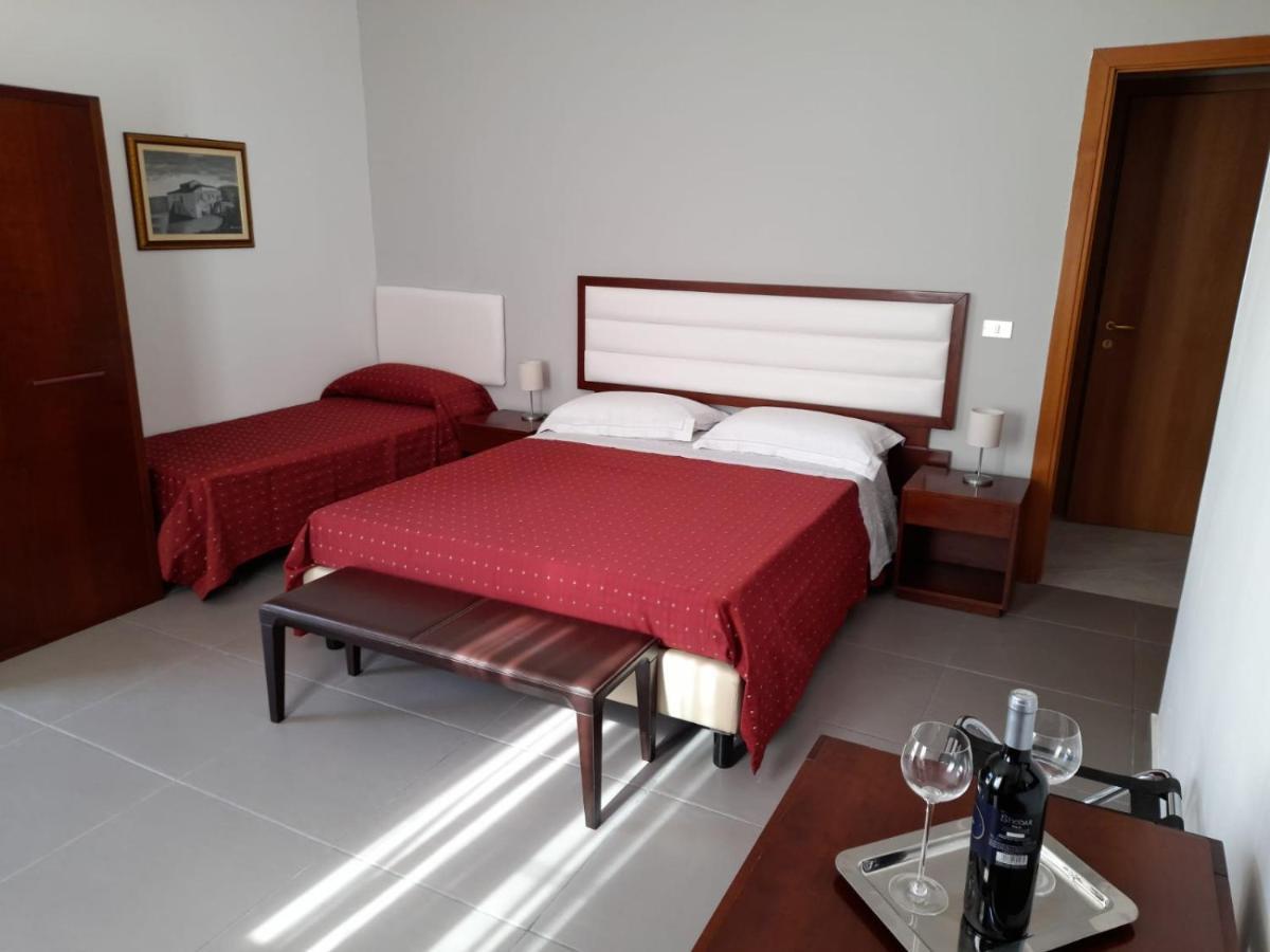 Siracusa Breakfast & Rooms Szirakúza Kültér fotó