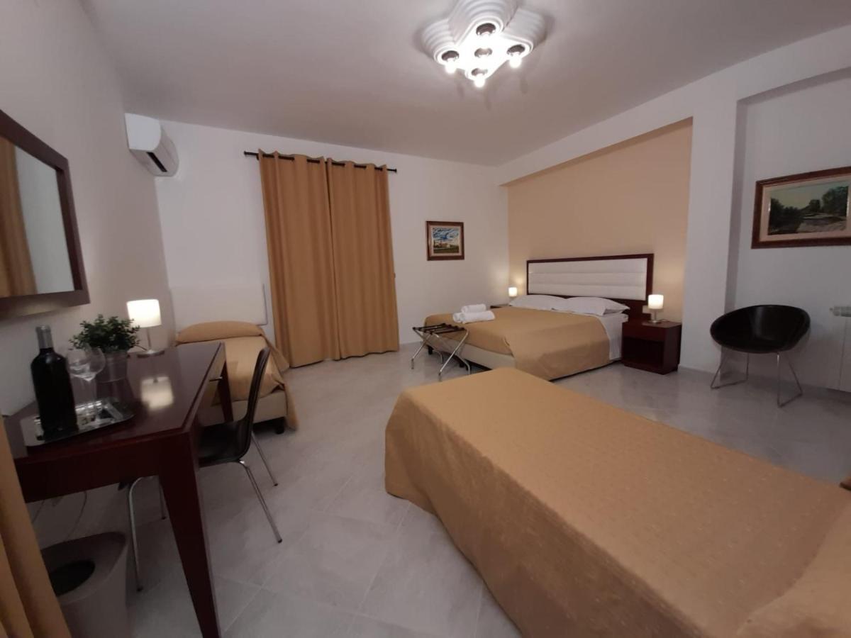 Siracusa Breakfast & Rooms Szirakúza Kültér fotó